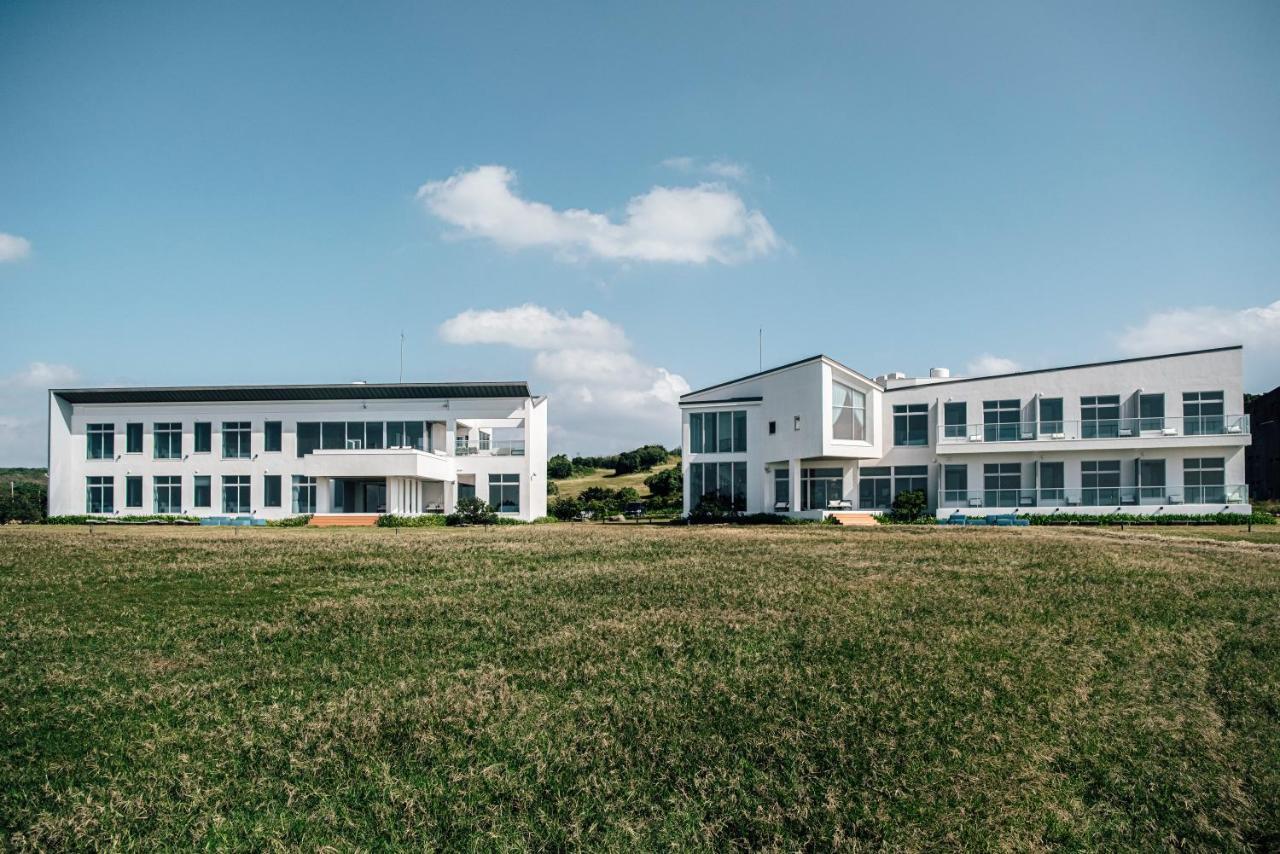 Sunlight On The Peninsula Hotel Cape Eluanbi Exterior photo