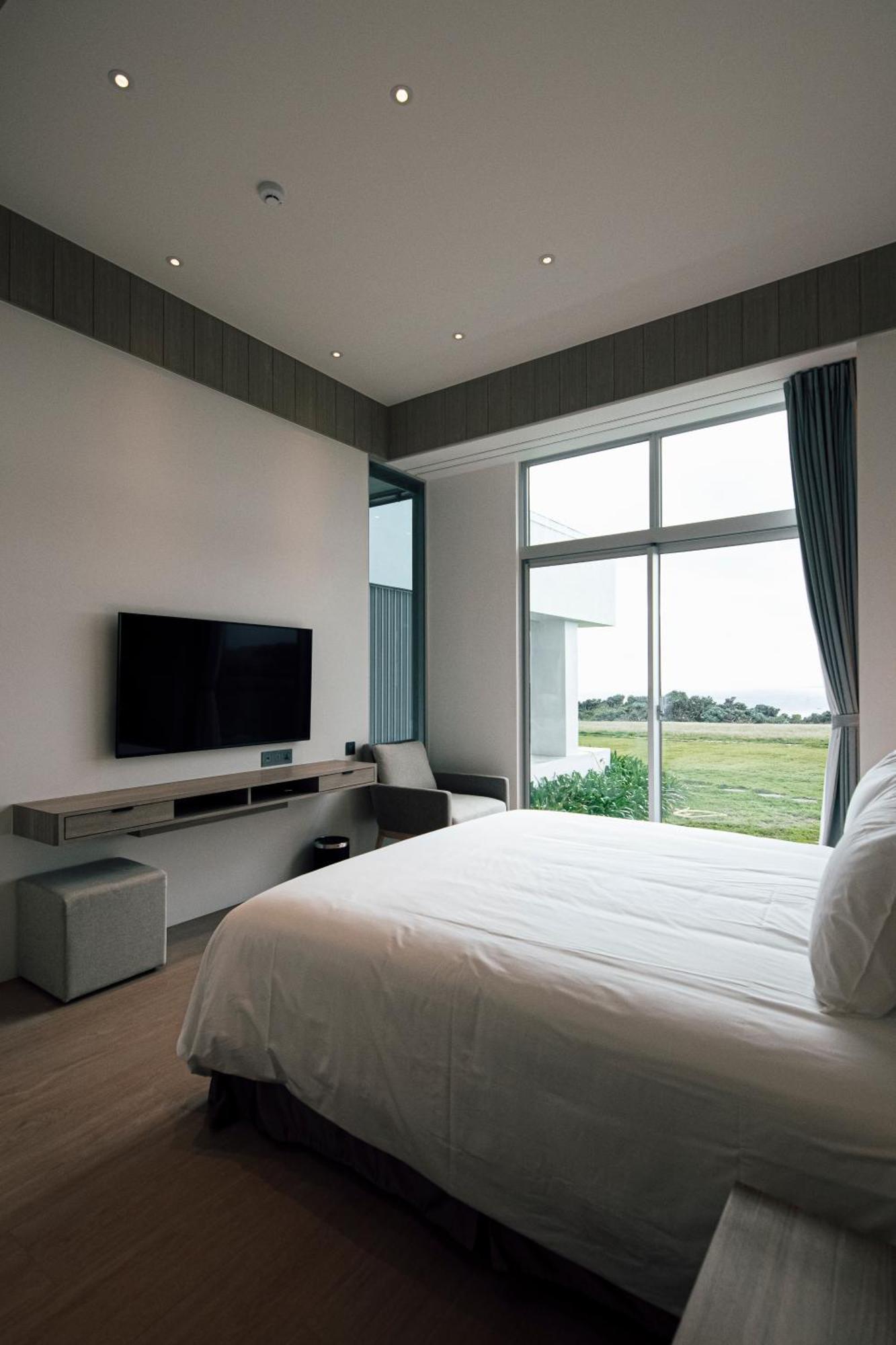 Sunlight On The Peninsula Hotel Cape Eluanbi Room photo