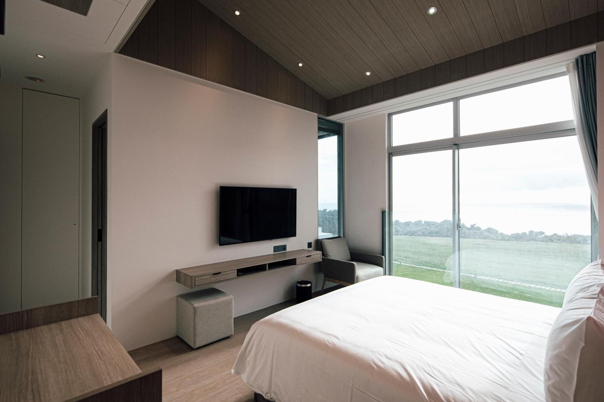 Sunlight On The Peninsula Hotel Cape Eluanbi Room photo